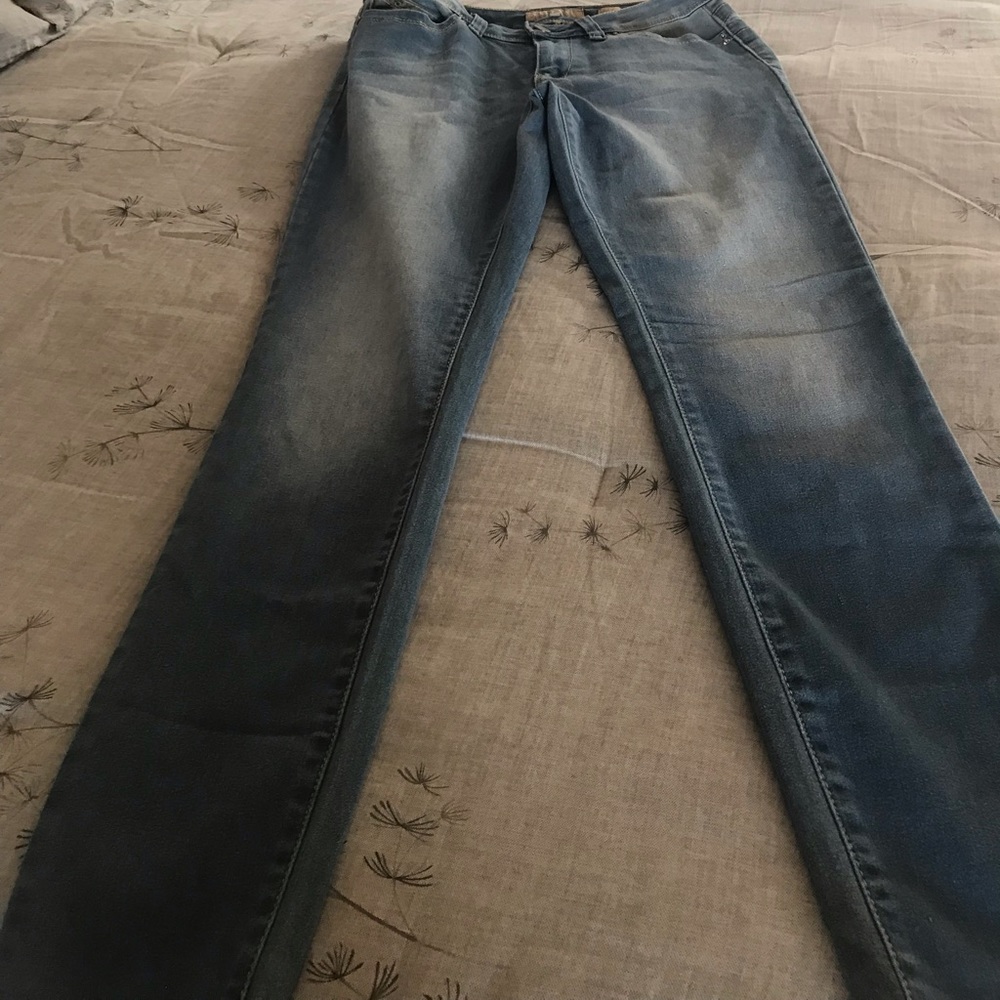 YMI Wanna Better Butt Jeans